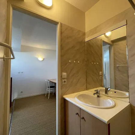 Apartment La Rochelle, 1 bedroom, 4 persons - FR-1-246-612 * La Rochelle (Charente-Maritime)
